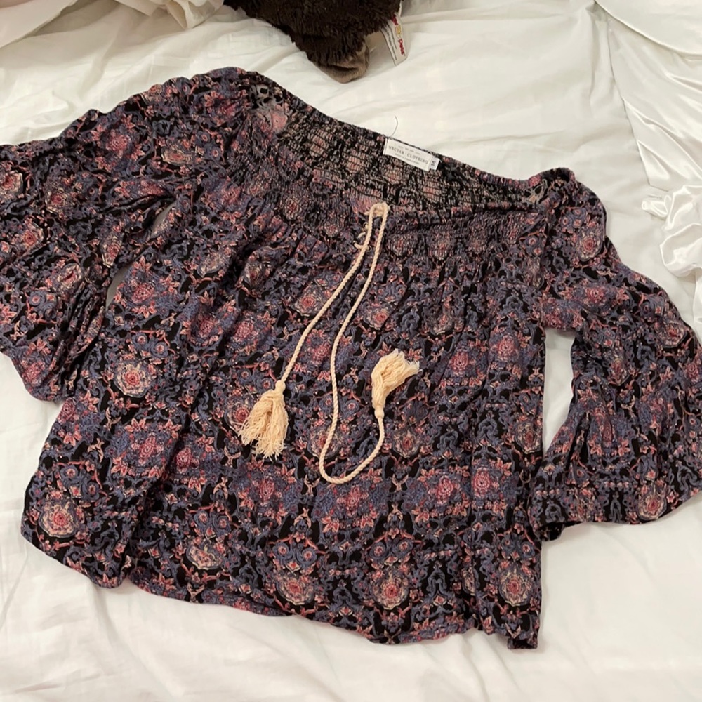 Nectar clothing off the shoulder top